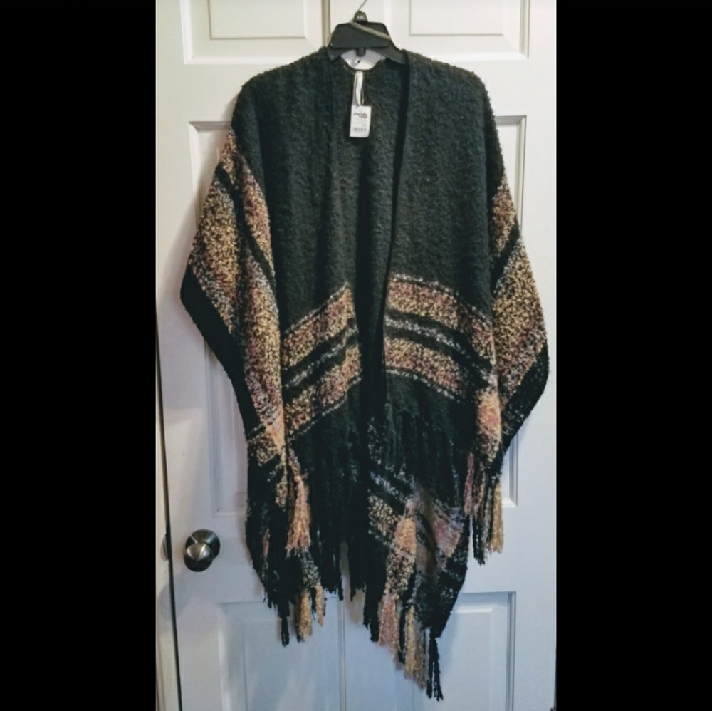 Charlotte Russe Western Inspired Kimono